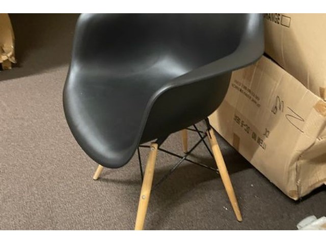 4 kuipstoelen - afbeelding 2 van  5