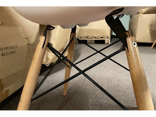 4 kuipstoelen - afbeelding 4 van  5