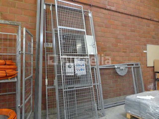 4 metalen deuren en barrières - afbeelding 4 van  9