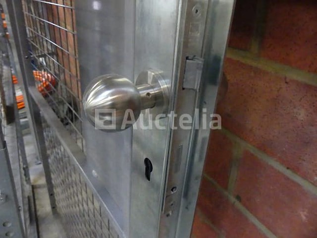 4 metalen deuren en barrières - afbeelding 8 van  9