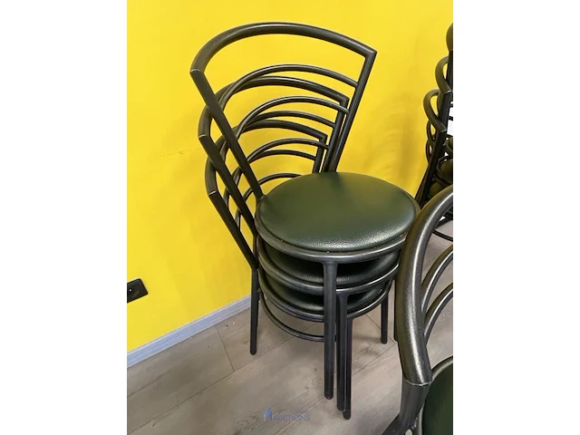 4 metalen horecastoelen - afbeelding 3 van  4
