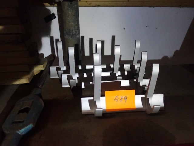 4 metalen kapstokken - afbeelding 1 van  3