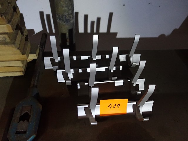 4 metalen kapstokken - afbeelding 2 van  3
