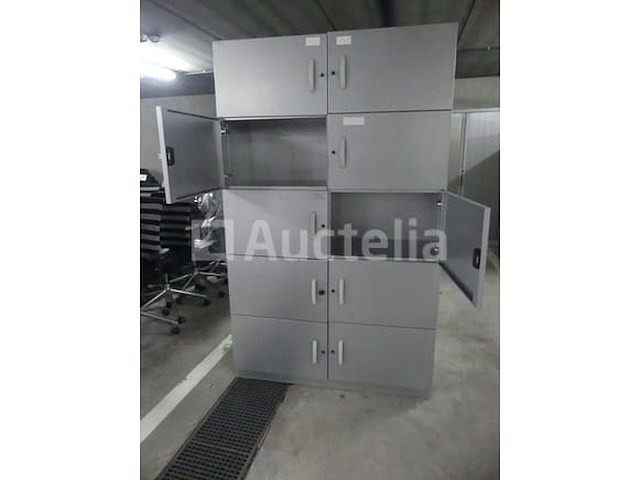 4 metalen kasten 10 kluisjes - afbeelding 2 van  6