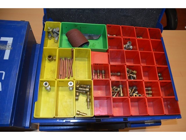 4 metalen koffers vulkan lokring met koppelstukken (b423) - afbeelding 1 van  9