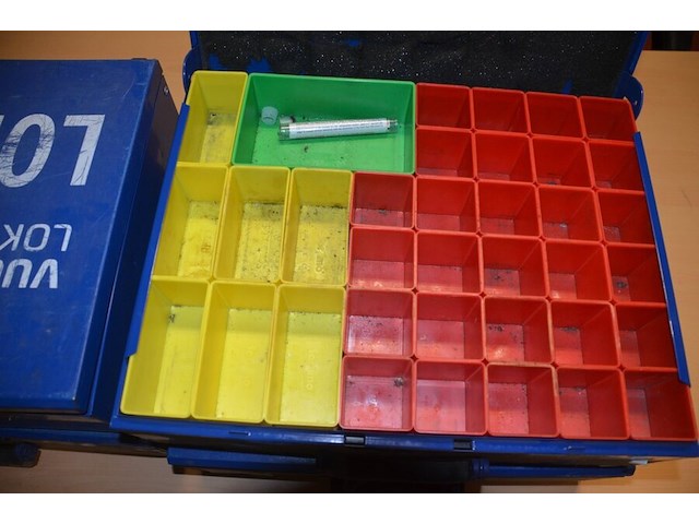 4 metalen koffers vulkan lokring met koppelstukken (b423) - afbeelding 3 van  9