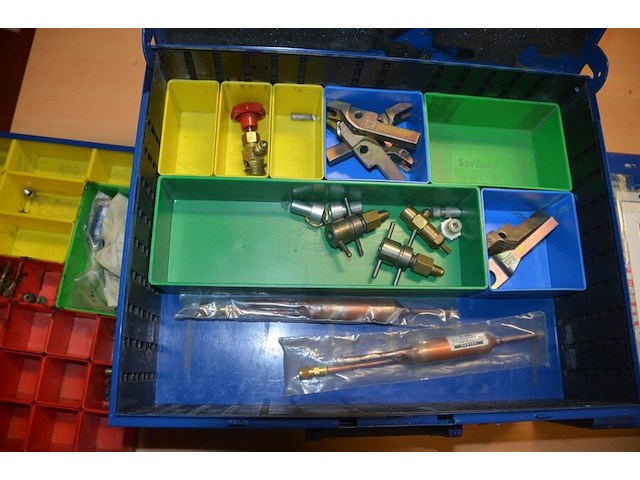 4 metalen koffers vulkan lokring met koppelstukken (b423) - afbeelding 6 van  9