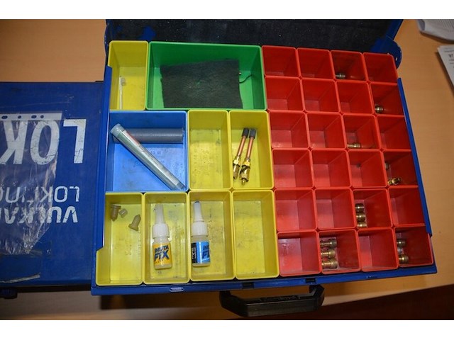 4 metalen koffers vulkan lokring met koppelstukken (b423) - afbeelding 6 van  10