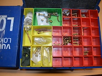 4 metalen koffers vulkan lokring met koppelstukken (b423) - afbeelding 8 van  10