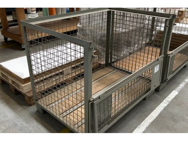 4 metalen stapelbakken - afbeelding 2 van  5