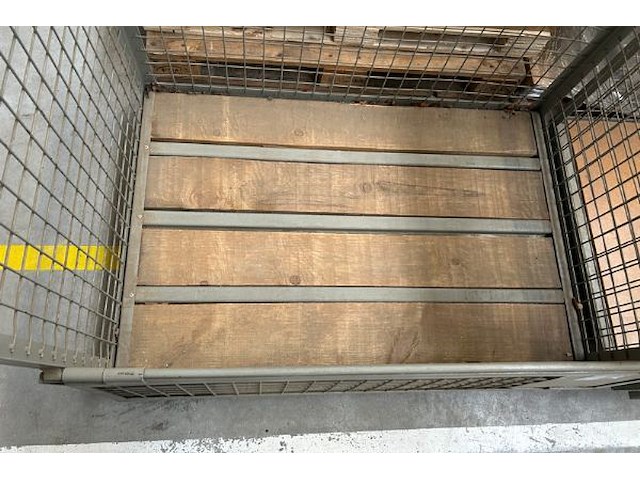 4 metalen stapelbakken - afbeelding 4 van  5