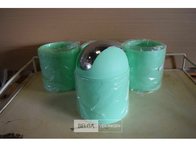 4 mini vuilnisbakjes - afbeelding 1 van  1