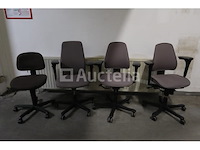4 ongelijke bureaustoelen - afbeelding 2 van  6