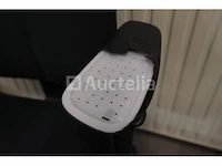 4 ongelijke bureaustoelen - afbeelding 7 van  7