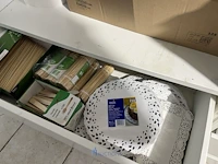 4 opbergkasten met inhoud - afbeelding 9 van  20
