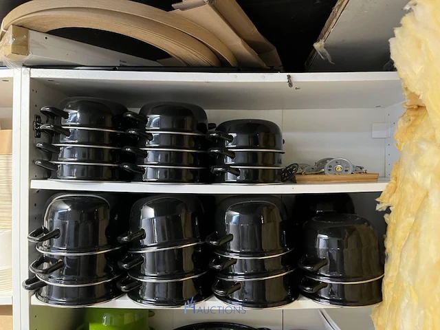 4 opbergkasten met inhoud - afbeelding 14 van  20