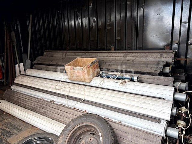 4 open containers - afbeelding 6 van  23