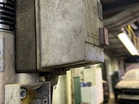 4-paals hefbrug 4.5 ton - afbeelding 7 van  8