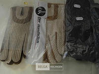 4 paar div soorten handschoenen - afbeelding 2 van  3