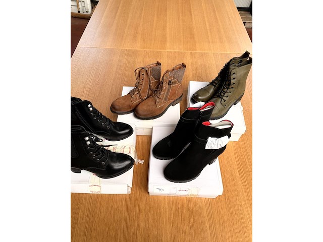 4 paar schoenen - afbeelding 1 van  5
