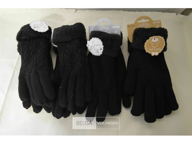 4 paar winterhandschoenen - afbeelding 1 van  4