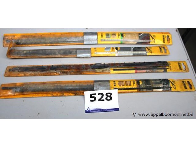 4 pakjes zaagbladen dewalt - afbeelding 1 van  5