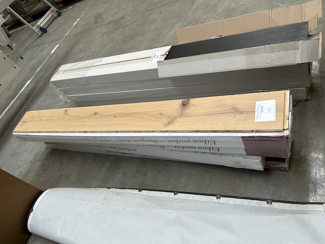 4 pakken eiken parket - afbeelding 1 van  4