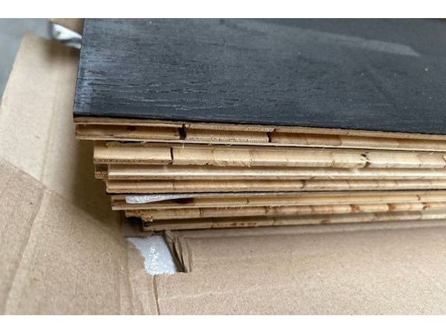 4 pakken parket bergamo zwart - afbeelding 3 van  3