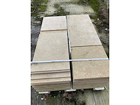 4 paletten bourgondische witsteen massangis banen - afbeelding 5 van  7