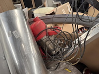 4 pallets bouwmaterialen - afbeelding 2 van  9