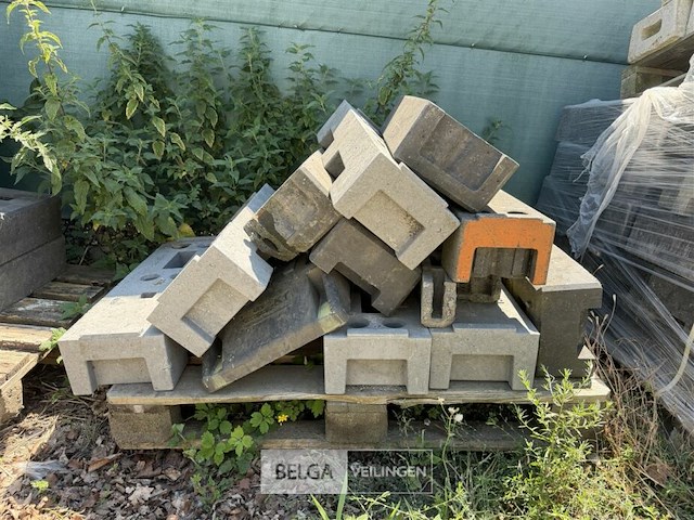 4 palletten diverse bouwhekvoeten - afbeelding 3 van  4