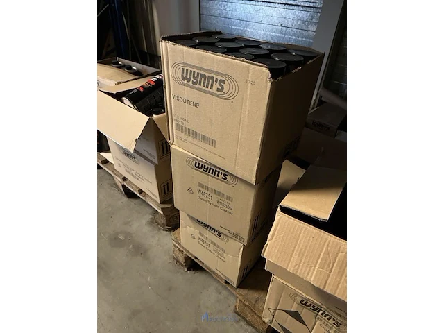 4 palletten onderhoudsproducten wynn's - afbeelding 4 van  21
