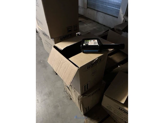 4 palletten onderhoudsproducten wynn's - afbeelding 8 van  21