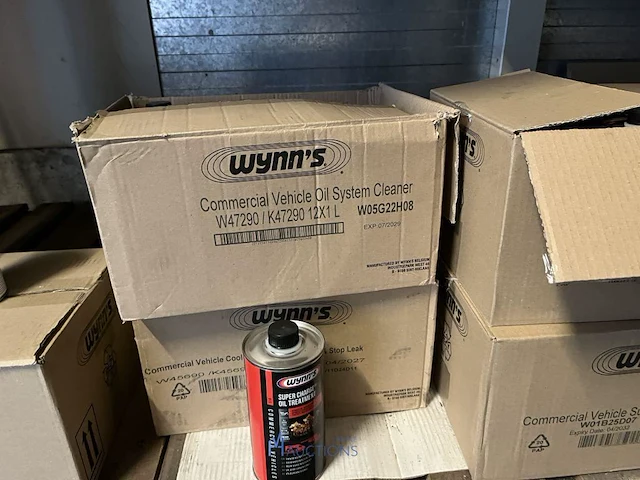 4 palletten onderhoudsproducten wynn's - afbeelding 20 van  21