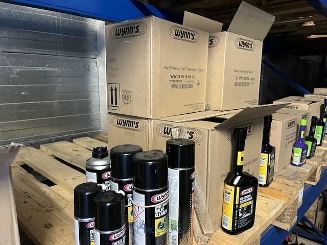 4 palletten onderhoudsproducten wynn's - afbeelding 5 van  28
