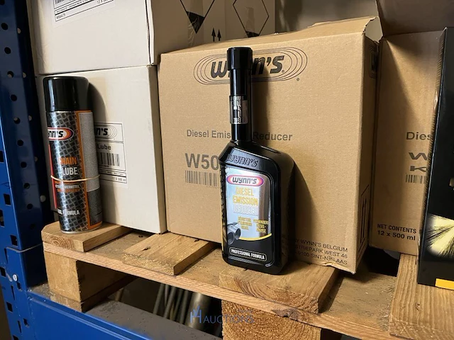 4 palletten onderhoudsproducten wynn's - afbeelding 24 van  28