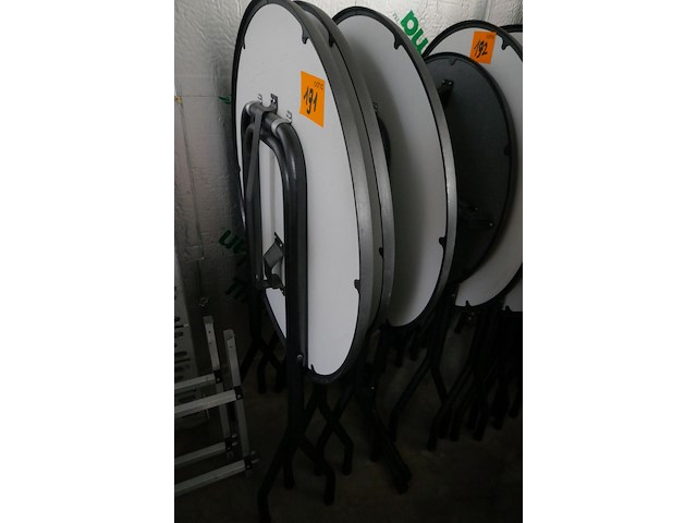 4 party tafels - afbeelding 1 van  3