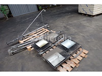 4 philips bouwplaatsspotlights - afbeelding 4 van  8