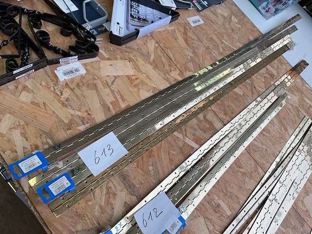 4 piano scharnieren - afbeelding 1 van  3