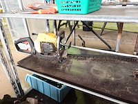 4 plantenkarren met tuinmateriaal (bosmaaiers, stokzaag, haagschaar…) - afbeelding 12 van  20