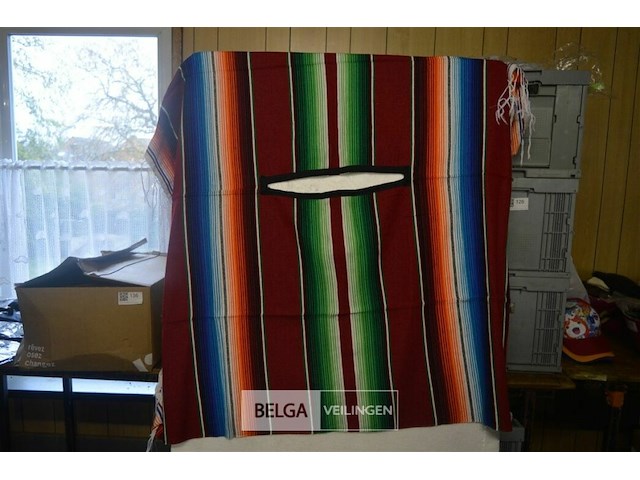 4 poncho div. kleuren 120x120cm - afbeelding 1 van  2