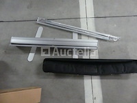 4 promotionele dispensers - afbeelding 6 van  6