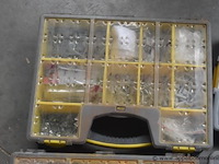 4 pvc koffers met inhoud - afbeelding 3 van  4