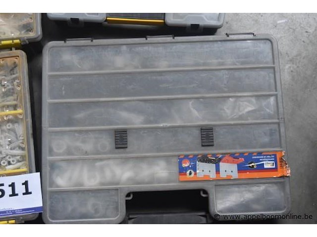 4 pvc koffers met inhoud - afbeelding 1 van  4