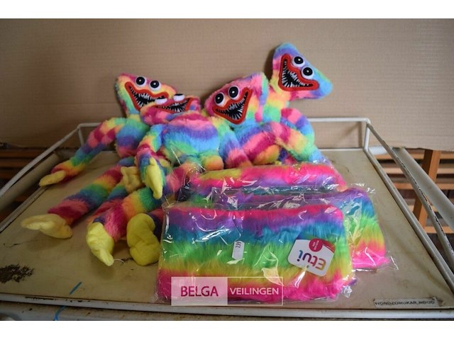 4 regenboogbeertjes +4 regenboogetui - afbeelding 1 van  2