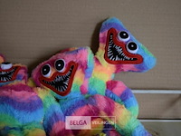 4 regenboogbeertjes +4 regenboogetui - afbeelding 2 van  2