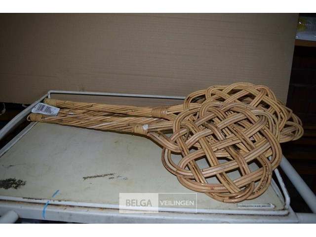 4 rieten mattenkloppers - afbeelding 1 van  2