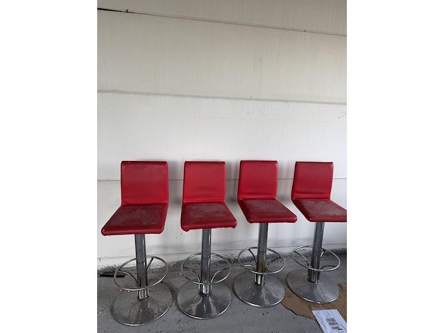 4 rode barstoelen - afbeelding 1 van  2