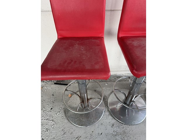 4 rode barstoelen - afbeelding 2 van  2