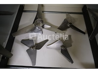 4 roestvrijstalen mengschroeven - afbeelding 1 van  7